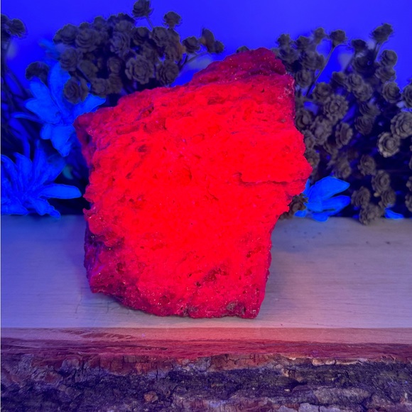Sponge / Honeycomb Ruby Chunk - Picture 6 of 10
